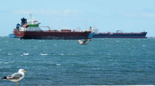 السعودية تعلن تعرض ناقلتي نفط تابعتين لها لهجمات تخريبية في خليج عمان