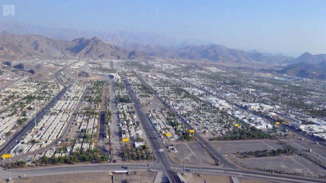 “وزارة الداخلية السعودية ” منع الدخول إلى المشاعر المقدسة بلا تصريح والمخالف غرامة 10 الاف ريال