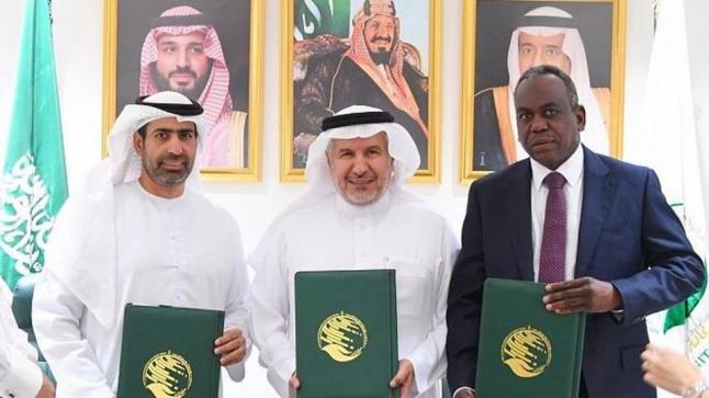 السعودية والإمارات تقدمان 70 مليون دولار لدعم التعليم في اليمن بالتعاون مع اليونيسيف