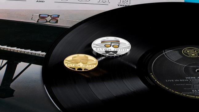 دار صك العملة البريطانية تكرم ألتون جون