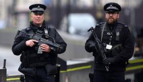 شجرة “كريسماس” تكشف صاحبها: “تاجر مخدرات حُكم عليه بالسجن 7.5 سنوات”