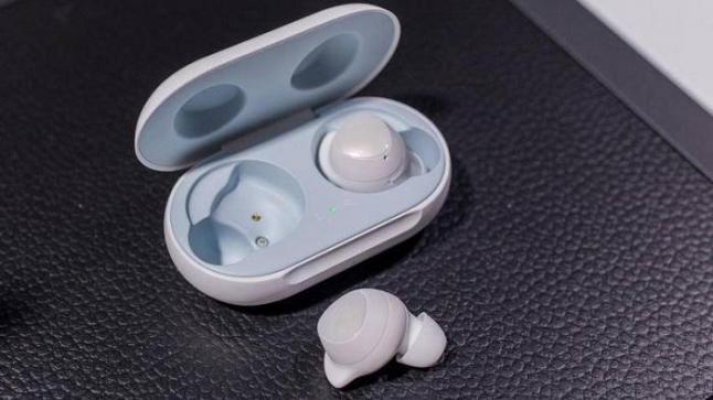 سماعات سامسونج اللاسلكية الجديدة تدعم ميزة منع الضوضاء