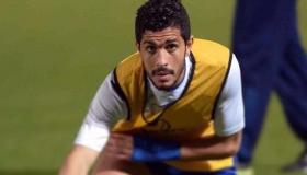 أنهيار أيمن أشرف لاعب نادي سموحة لوفاة والدته ولاعبي النادي الأهلي ينعونه