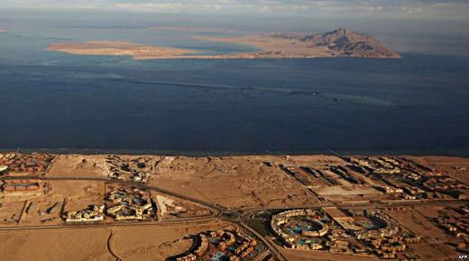 القضاء الإداري يُغرم السيسي 800 جنية ويحكم بمصرية تيران وصنافير