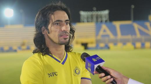 المدير الفني لنادي النصر السعودي يطرد حسين عبدالغني من مباراة الخميس الماضي