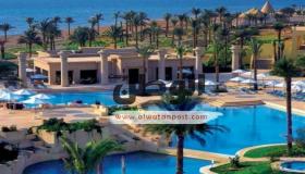 صور خاصة للمشاهير بصحبة أصدقائهم وأقاربهم