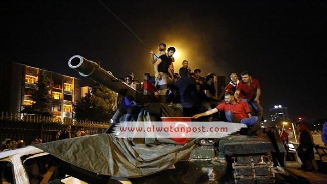 صورة للتاريخ عن الانقلاب العسكري في تركيا ضد الرئيس أردوغان