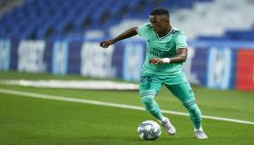 باريس سان جيرمان يرصد ضربة قوية لريال مدريد بخطف نجم الفريق