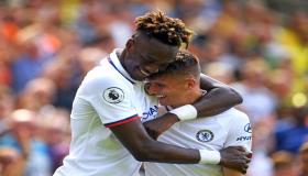 تشيلسي يستضيف نوريتش الهابط رسميا في افتتاح الجولة 36 .. تعرف على موعد المباراة والقنوات الناقلة