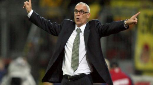 هيكتور كوبر يكشف عن أسباب نزوله حمام السباحة عقب فوز المنتخب المصري